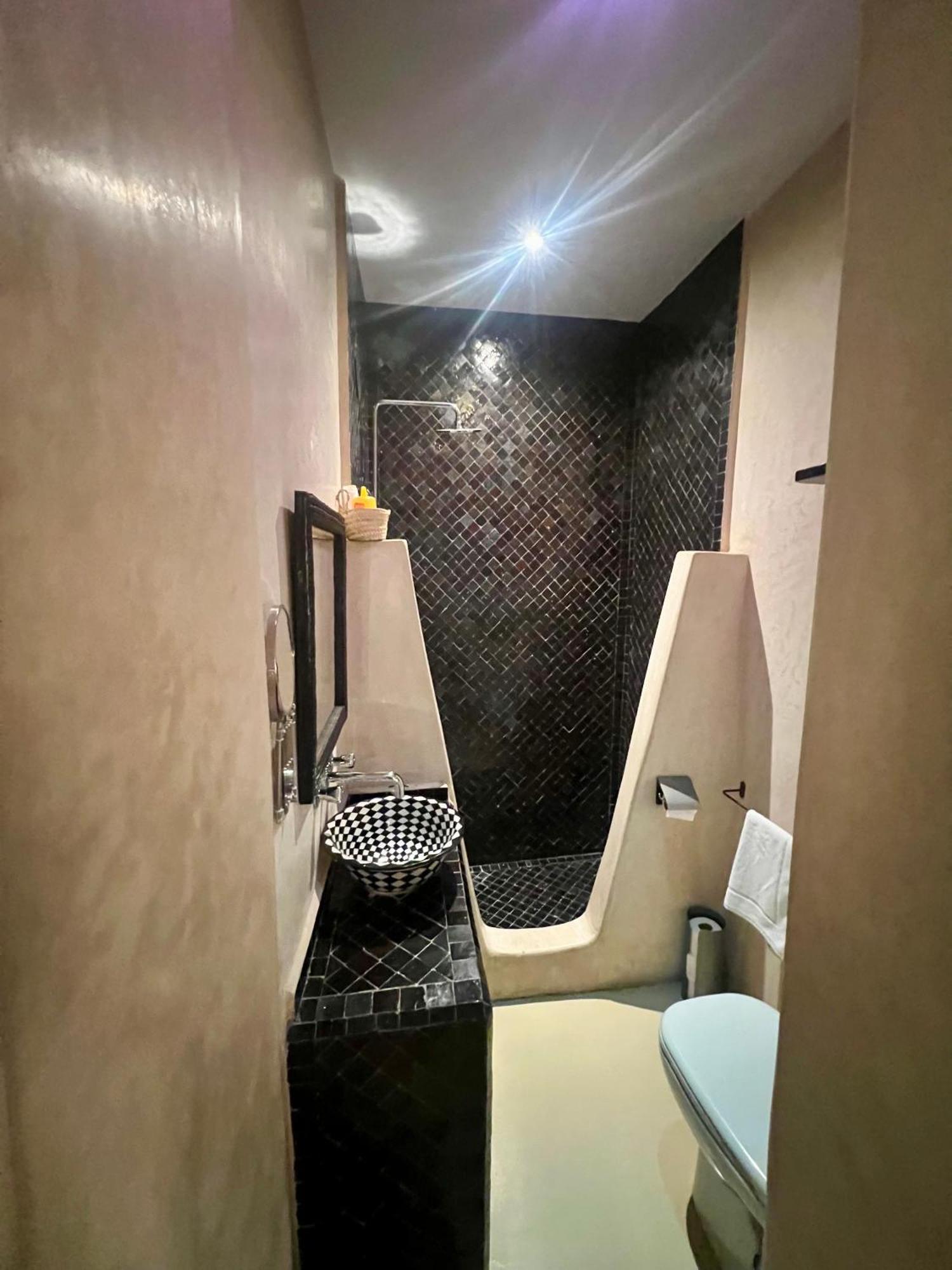 "Le 21", Exclusive Luxury Duplex 400M From Jemaa El Fna Place -Hammam-Jacuzzi-Koutoubia View-Roof Terrace -Speed Wifi Marrakesh Esterno foto